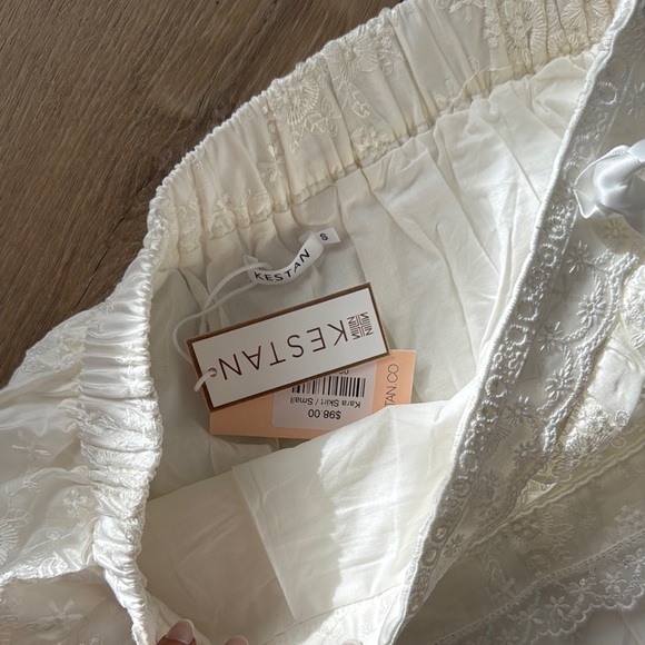 Beans new! Kestan White Lace Skirt - Picture 2 of 3